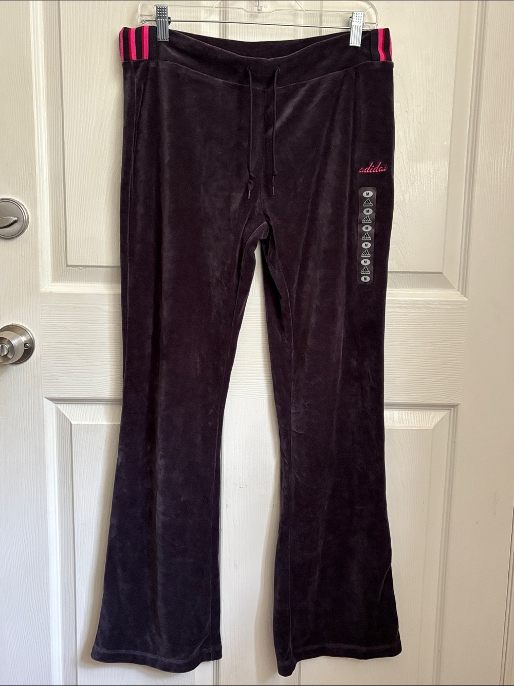 New VIntage Adidas Velour Y2K 2005 Track Pants Pink Embroidered logo size Medium